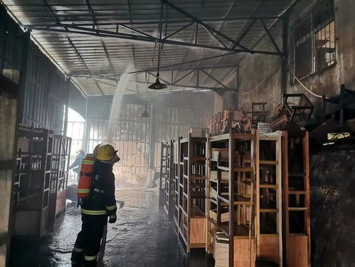 木材廠突發火災，敲響警鐘 工廠企業消防安全萬萬不可掉以輕心